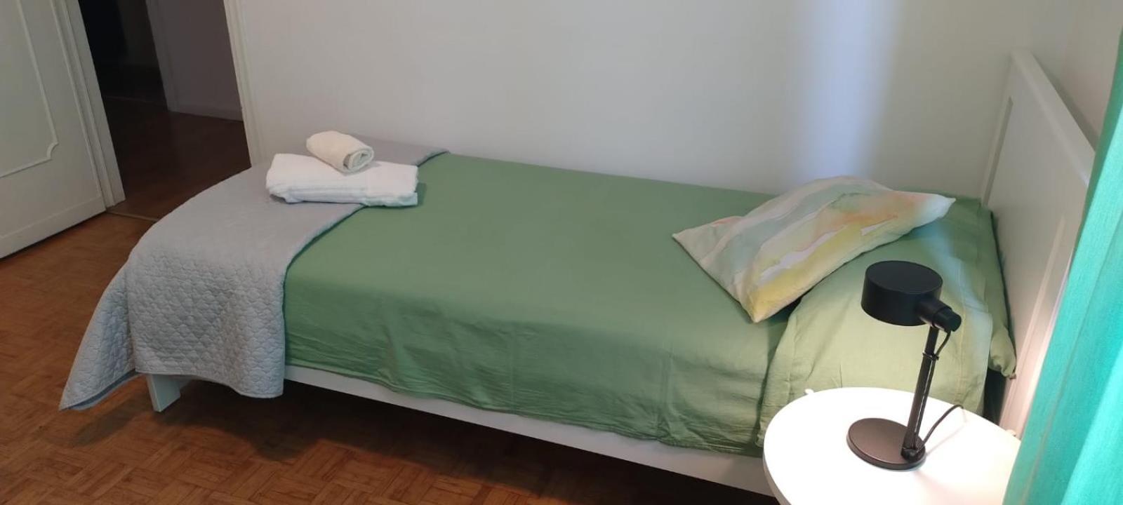 Appartamento Viale Puccini - Free Gated Parking - 3 Minutes From Center ルッカ エクステリア 写真