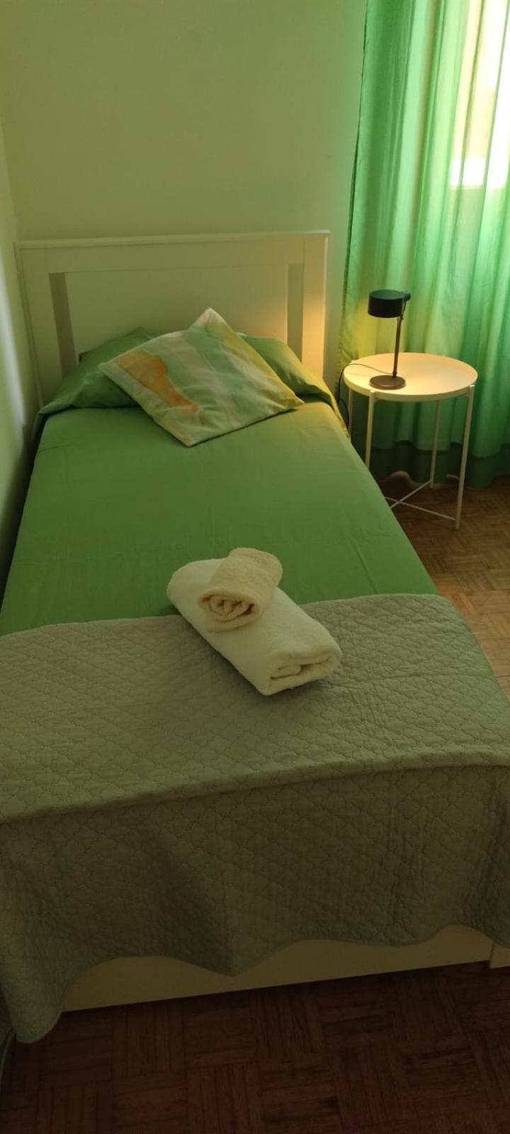 Appartamento Viale Puccini - Free Gated Parking - 3 Minutes From Center ルッカ エクステリア 写真