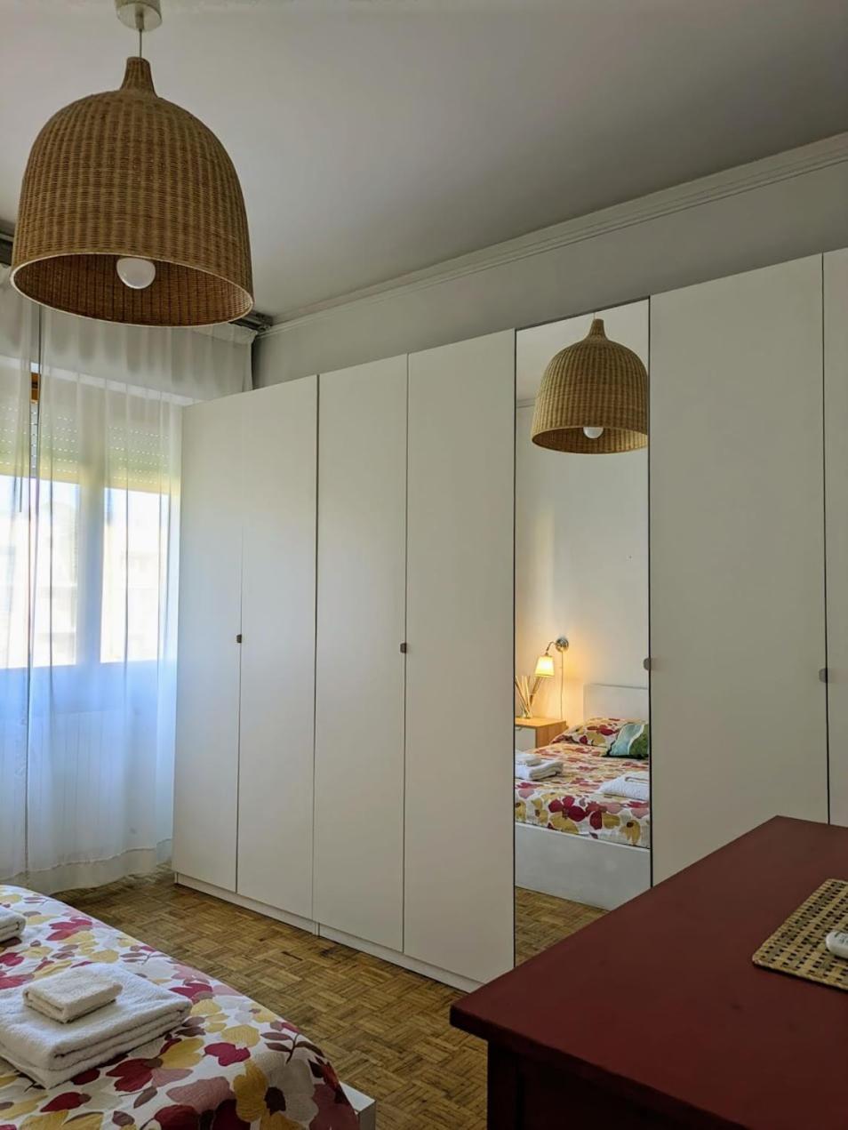 Appartamento Viale Puccini - Free Gated Parking - 3 Minutes From Center ルッカ エクステリア 写真