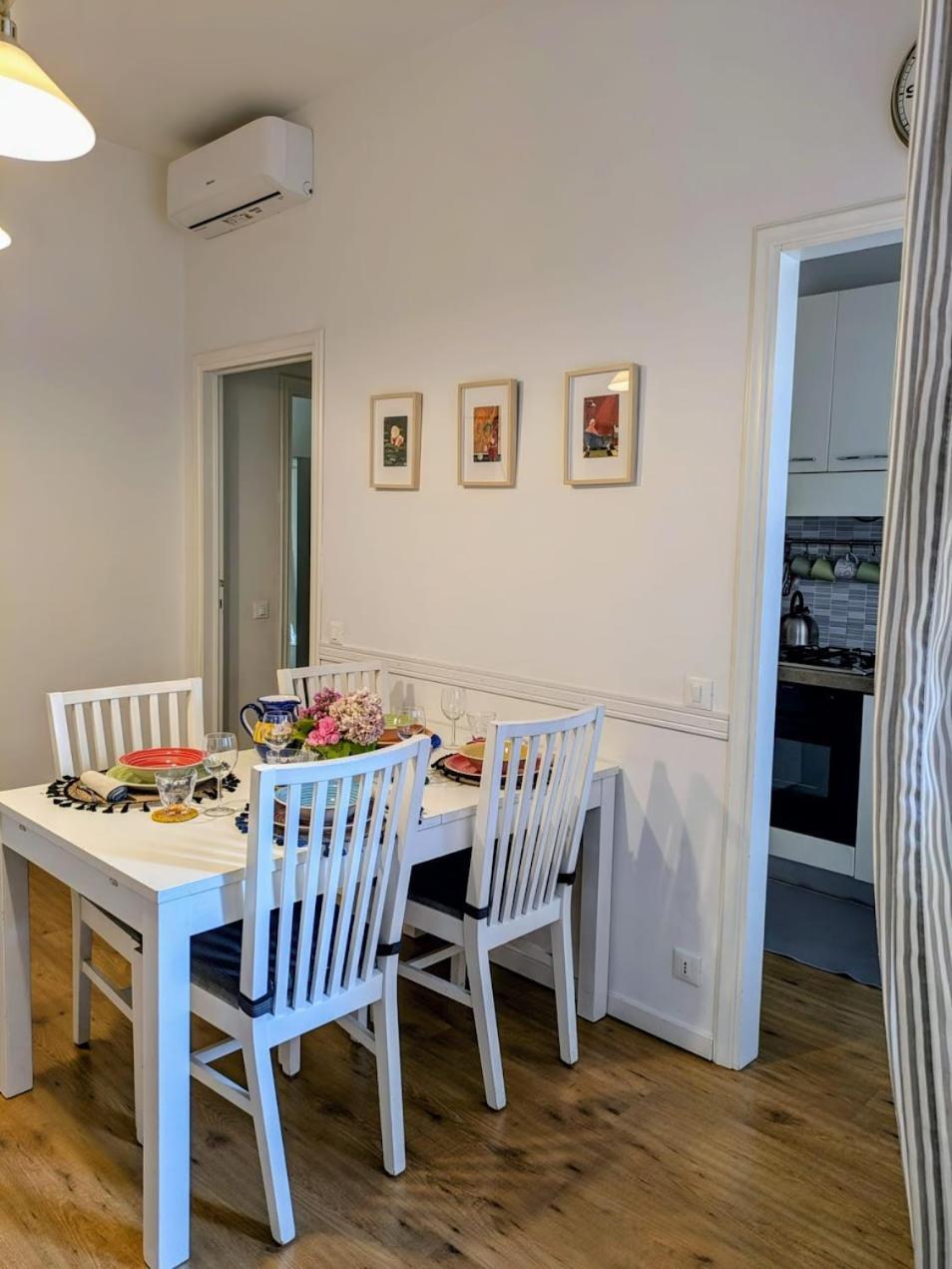 Appartamento Viale Puccini - Free Gated Parking - 3 Minutes From Center ルッカ エクステリア 写真